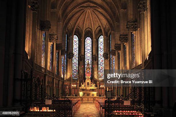 the holy chapel - church inside stock-fotos und bilder