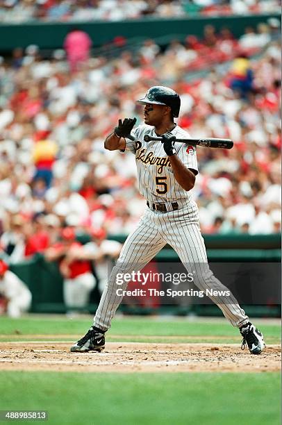 Tony Womack of the Pittsburgh Pirates bats against the St. Louis Cardinals at Busch Stadium on July 3, 1997 in St. Louis, Missouri. The Pirates...