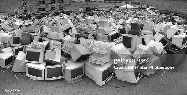 1,124 Stack Of Computer Monitors Stock Photos, High-Res Pictures, and ...