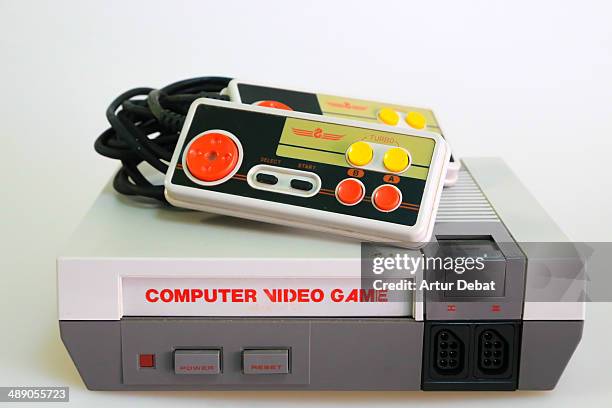 Nintendo Zapper Photos and Premium High Res Pictures - Getty Images