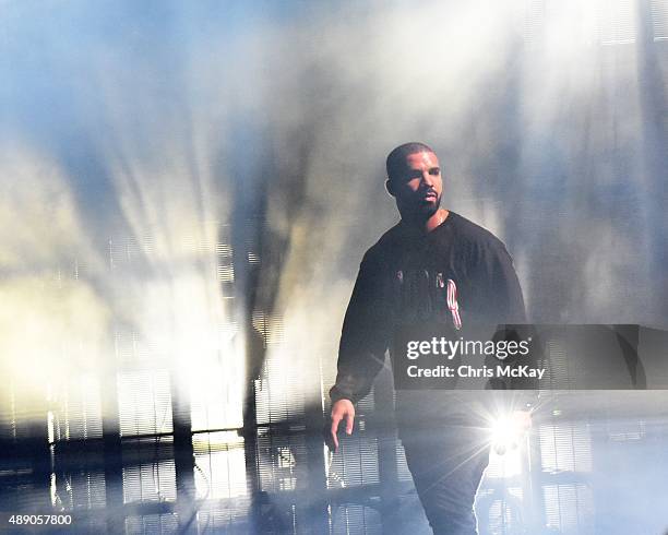 Drake performs at Piedmont Park on September 18, 2015 in Atlanta, Georgia.