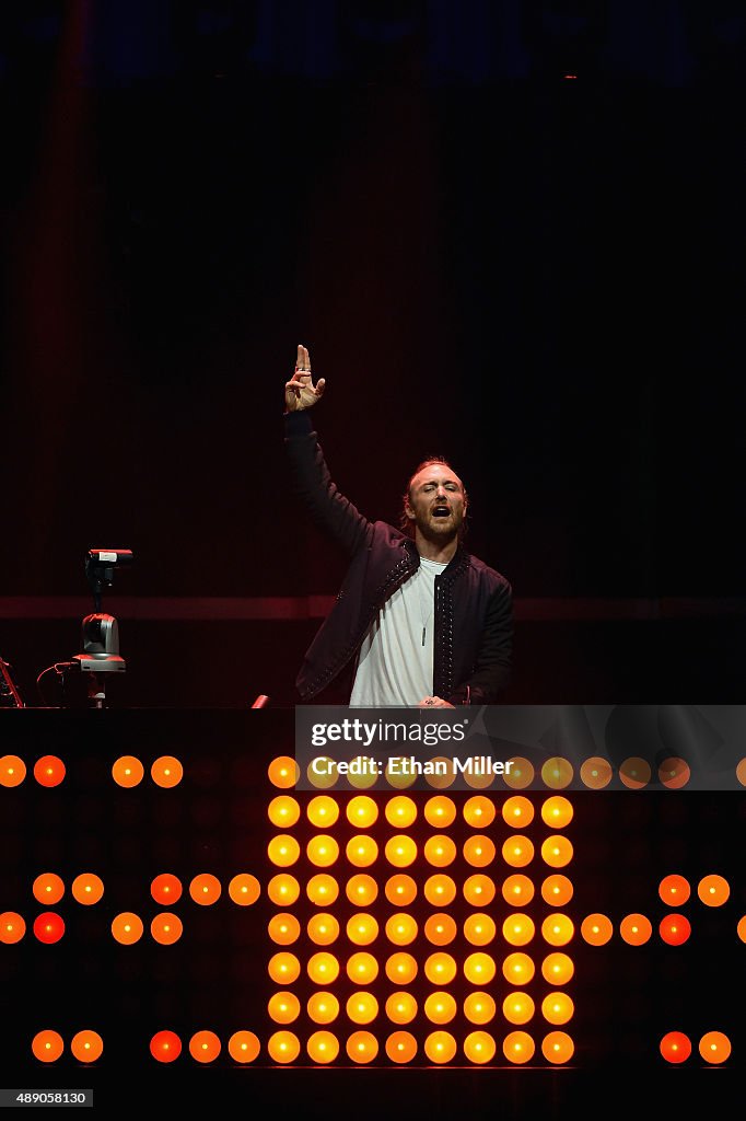 2015 iHeartRadio Music Festival - Night 1 - Show