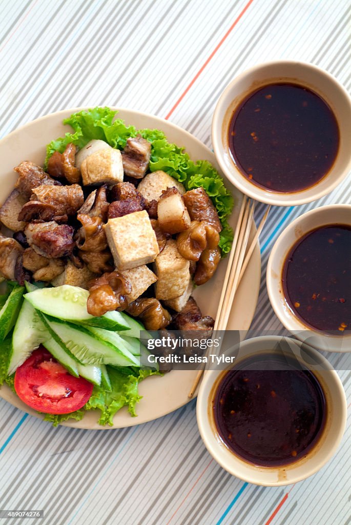 Lor bak, pork sausage in beancurd skin served with tofu, a...