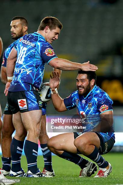 Konrad Hurrell of the Warriors is congratiulated by Jacob Lillyman during the round nine NRL match between the New Zealand Warriors and the Canberra...