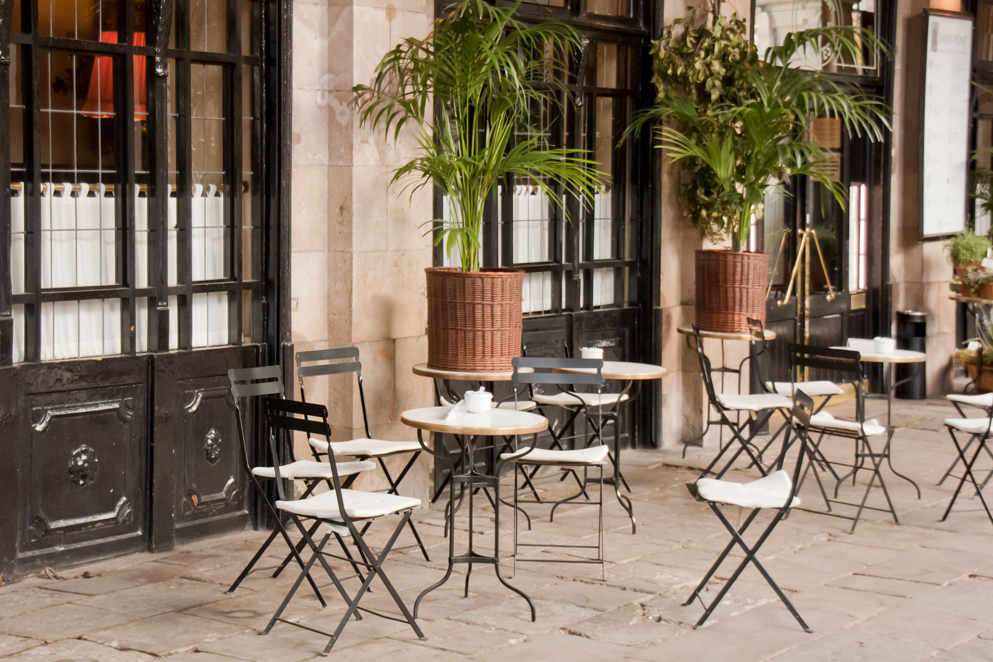 barcelona street cafe
