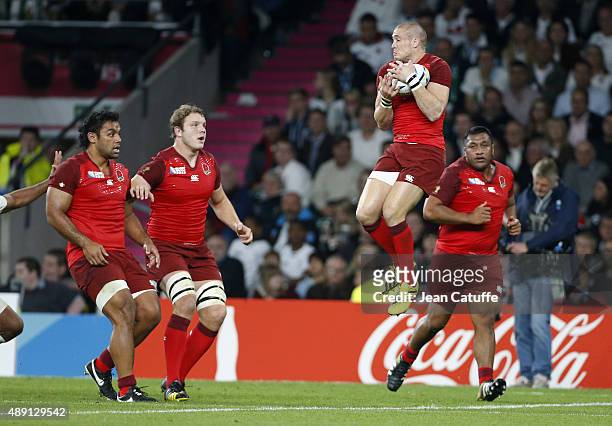 Mike Brown of England in action during the Rugby World Cup 2015 match between England v Fiji at Twickenham Stadium on September 18, 2015 in London,...
