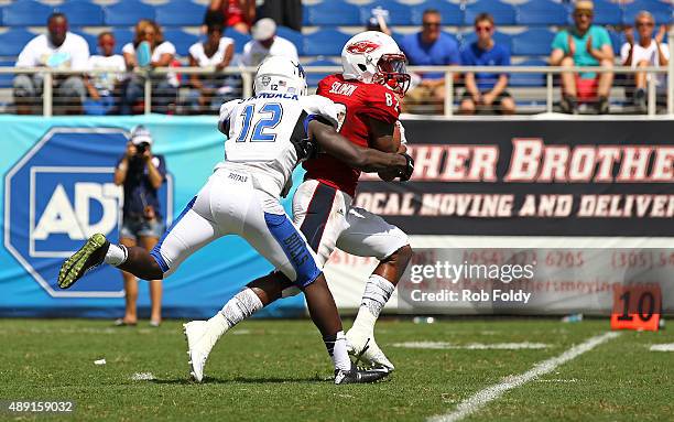 Brandon Stanback 65 Bobby Mitchell American Football Player Stock Photos, High-Res ...