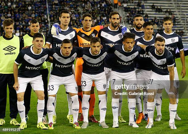 Players of Velez Sarsfield pose for a photo prior the during a match between Velez Sarsfield and Estudiantes as part of 25th round of Torneo Primera...