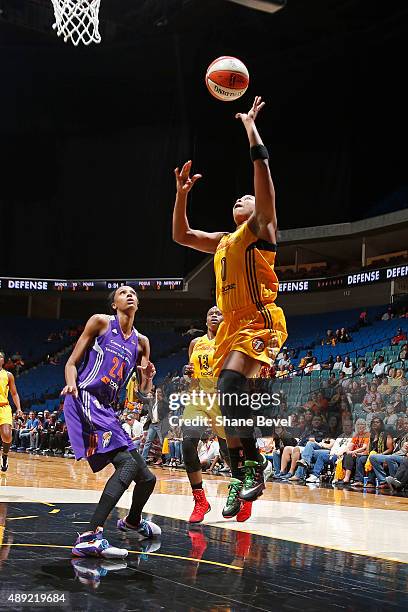 Odyssey Sims of the Tulsa Shock drives to the basket against the Phoenix Mercury during Game Two of the WNBA Western Conference Semifinals on...
