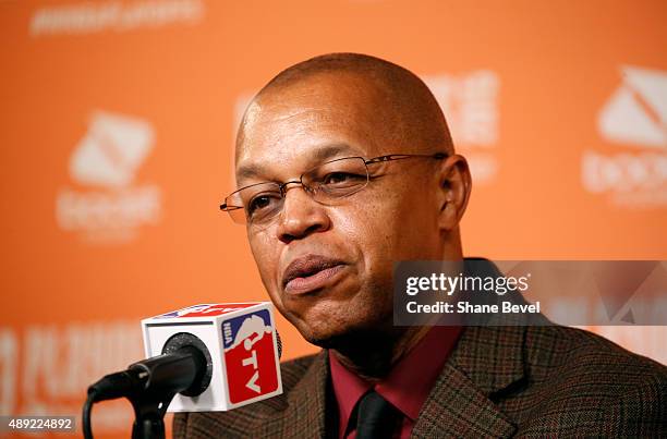 Fred Williams of the Tulsa Shock speaks to the media after Game Two of the WNBA Western Conference Semifinals against the Phoenix Mercury on...