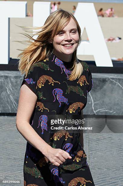 Actress Isabelle Carre attends the "21 Nuits Avec Pattie" photocall at the Kursaal Palace during the 63rd San Sebastian Film Festival on September...