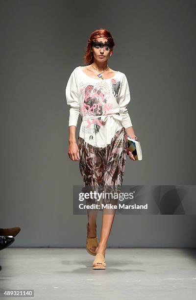 Elizabeth Jagger walks the runway at the Vivienne Westwood Red Label show during London Fashion Week Spring/Summer 2016/17 on September 20, 2015 in...