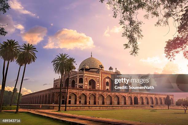 restaurante humayun "s tomb, delhi, india-cngltrv1109 - tumba fotografías e imágenes de stock