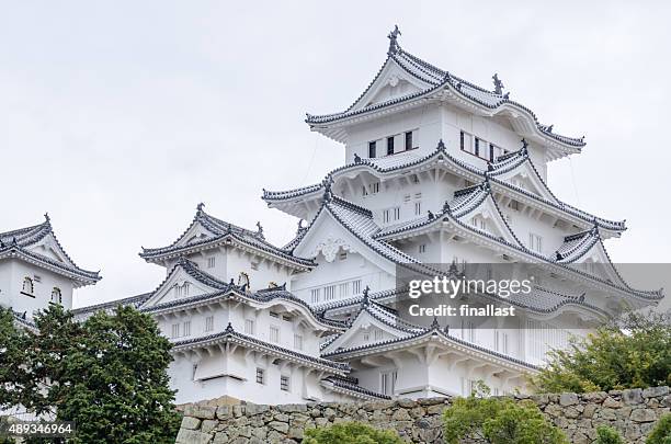 castello di himeji apertura al pubblico - himeji foto e immagini stock