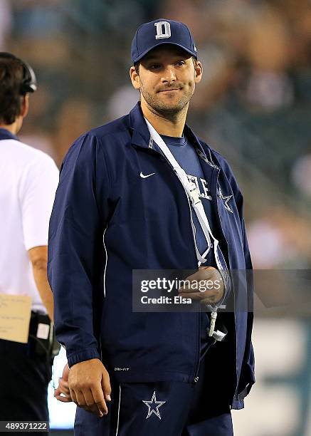 Tony Romo of the Dallas Cowboys looks on from the sideline in the fourth quarter against the Philadelphia Eagles on September 20, 2014 at Lincoln...