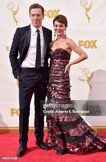 Actors Damian Lewis and Helen McCrory attend the 67th Emmy Awards at Microsoft Theater on September 20, 2015 in Los Angeles, California. 25720_001