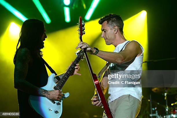 Tim Mahoney Singer Tim Mahony Photos and Premium High Res Pictures - Getty Images