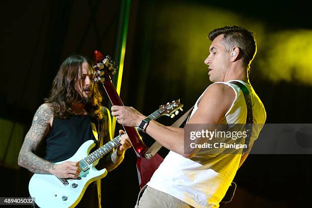 Tim Mahoney Singer Tim Mahoney 311 Photos and Premium High Res Pictures - Getty Images