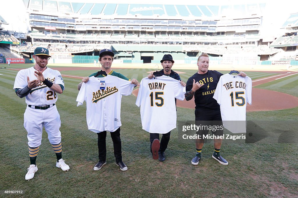 Seattle Mariners v Oakland Athletics