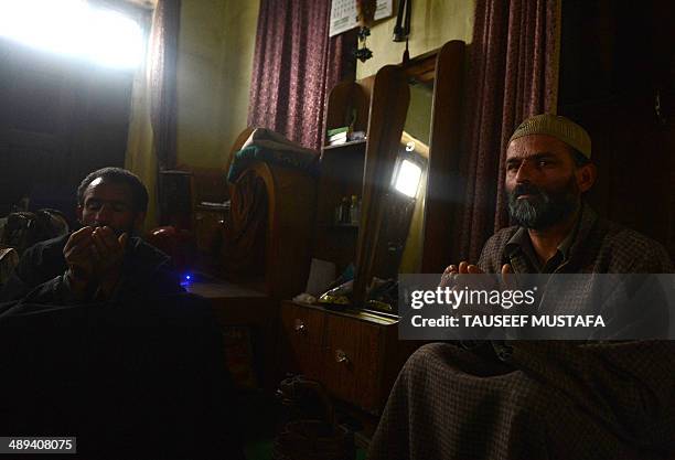 Dar Gh Rasool 26 Ghulam Rasool Dar Stock Photos, High-Res Pictures, and Images ...