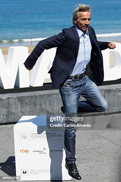 Spanish actor Imanol Arias attends "Eva No Duerme" photocall at the Kursaal Palace during the 63rd San Sebastian International Film Festival on...