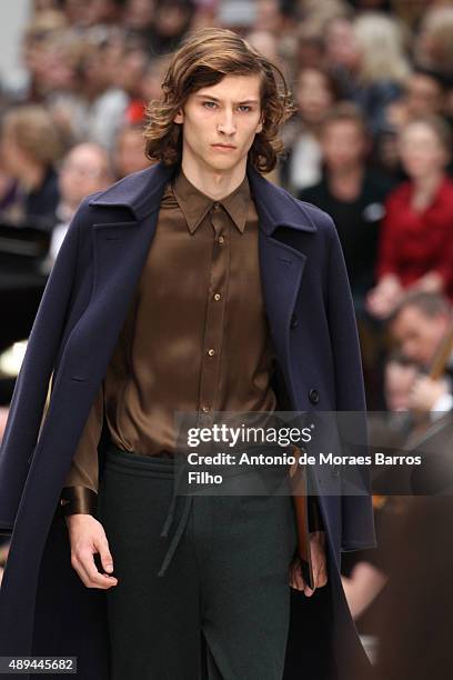 Model walks the runway at the Burberry Prorsum show during London Fashion Week Spring/Summer 2016/17 on September 21, 2015 in London, England.