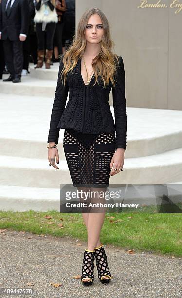 Cara Delevingne attends the Burberry Prorsum show during London Fashion Week Spring/Summer 2016/17 on September 21, 2015 in London, England.