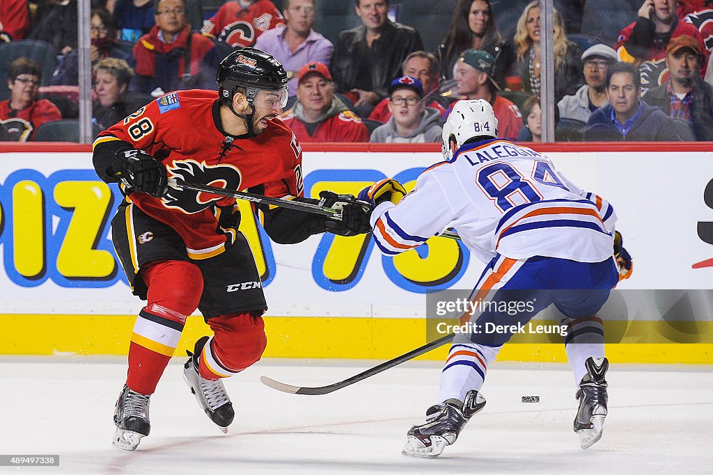 Calgary Flames v Edmonton Oilers