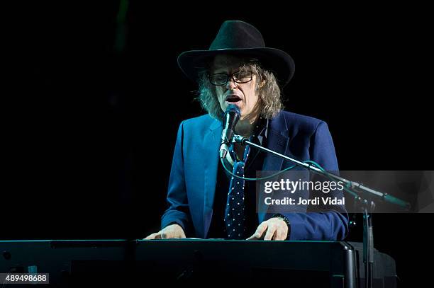 Mike Scott of The Waterboys performs on stage at Barts on September 21, 2015 in Barcelona, Spain.