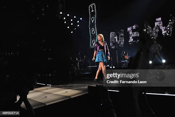Musician Taylor Swift performs onstage at Sprint Center on September 21, 2015 in Kansas City, Missouri.