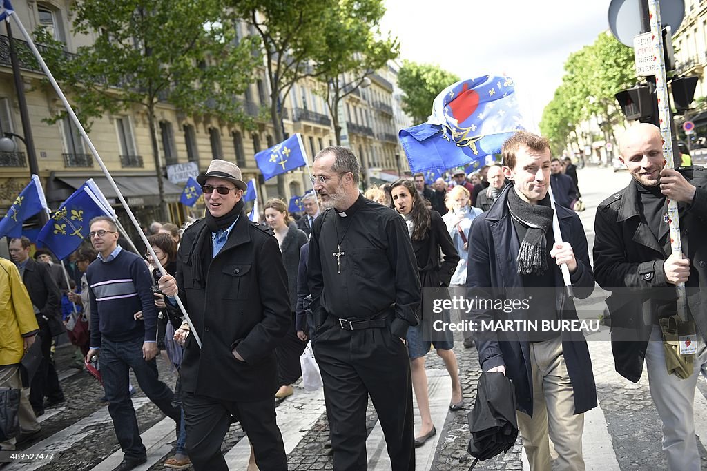 FRANCE-DEMO-FARRIGHT-RELIGION-CIVITAS