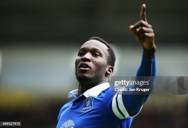 Romelu Lukaku of Everton celebrates his goal during the Barclays Premier League match between Hull City and Everton at KC Stadium on May 11, 2014 in...