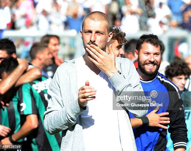 Francesco Acerbi of Sassuolo celebrates the victory after the Serie A match between US Sassuolo Calcio and Genoa CFC at Mapei Stadium on May 11, 2014...