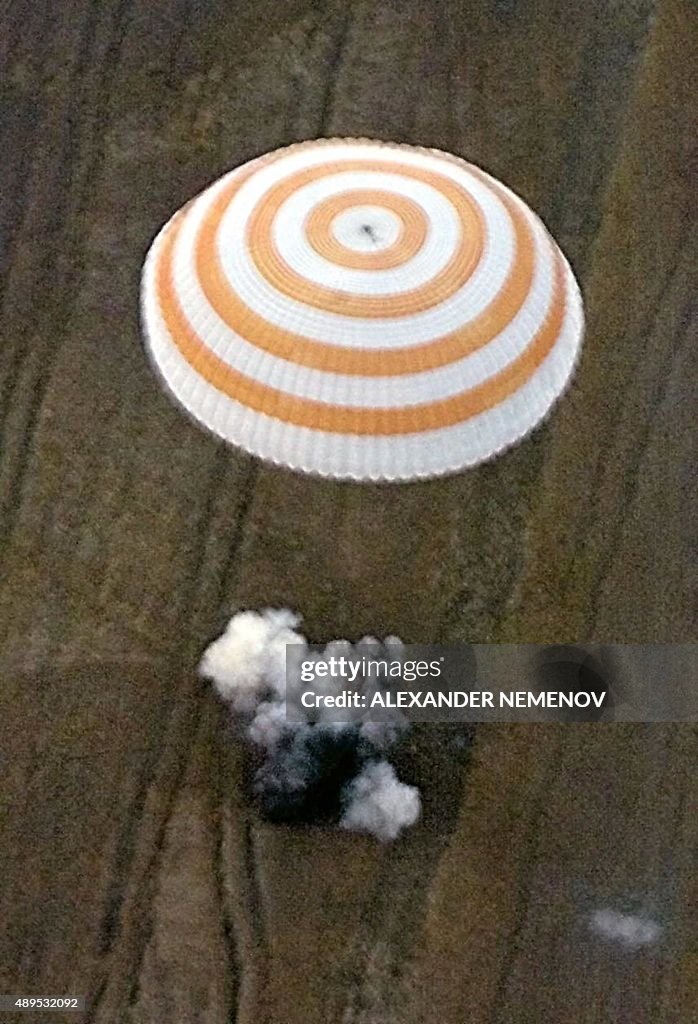 KAZAKHSTAN-SOYUZ-LANDING