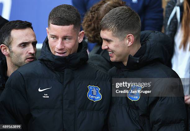 Ross Barkley of Everton talks to John Stones during the Barclays Premier League match between Hull City and Everton at KC Stadium on May 11, 2014 in...
