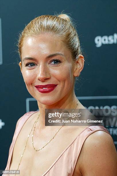 Sienna Miller attends 'High-Rise' premiere during 63rd San Sebastian Film Festival on September 22, 2015 in San Sebastian, Spain.