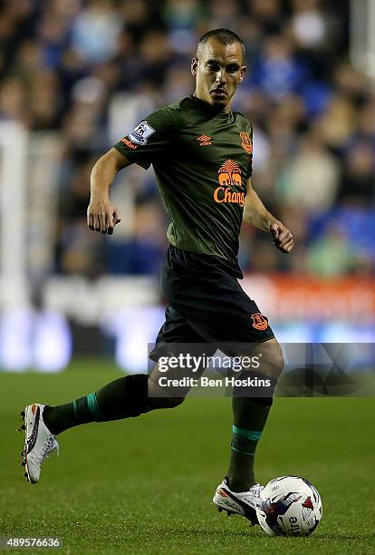 Leon Osman of Everton in action during the Capital One Cup Third Round match between Reading and Everton at Madejski Stadium on September 22, 2015 in...