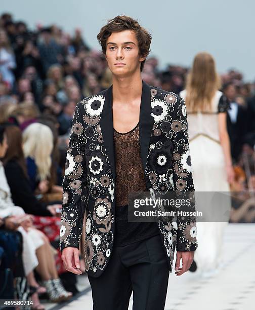 Model walks the runway at the Burberry Prorsum show during London Fashion Week Spring/Summer 2016 on September 21, 2015 in London, England.