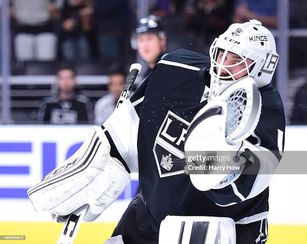Arizona Coyotes v Los Angeles Kings