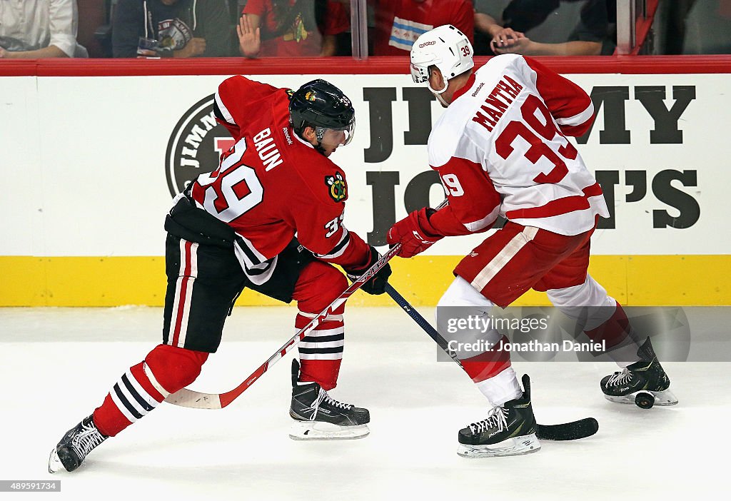 Detroit Red Wings v Chicago Blackhawks