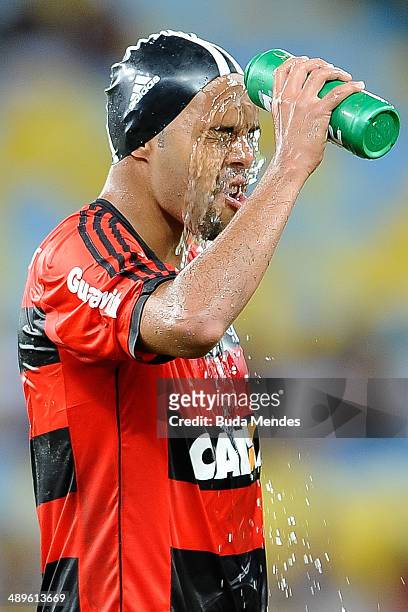 Alecsandro of Flamengo in action during a match between Fluminense and Flamengo as part of Brasileirao Series A 2014 at Maracana Stadium on April 11,...