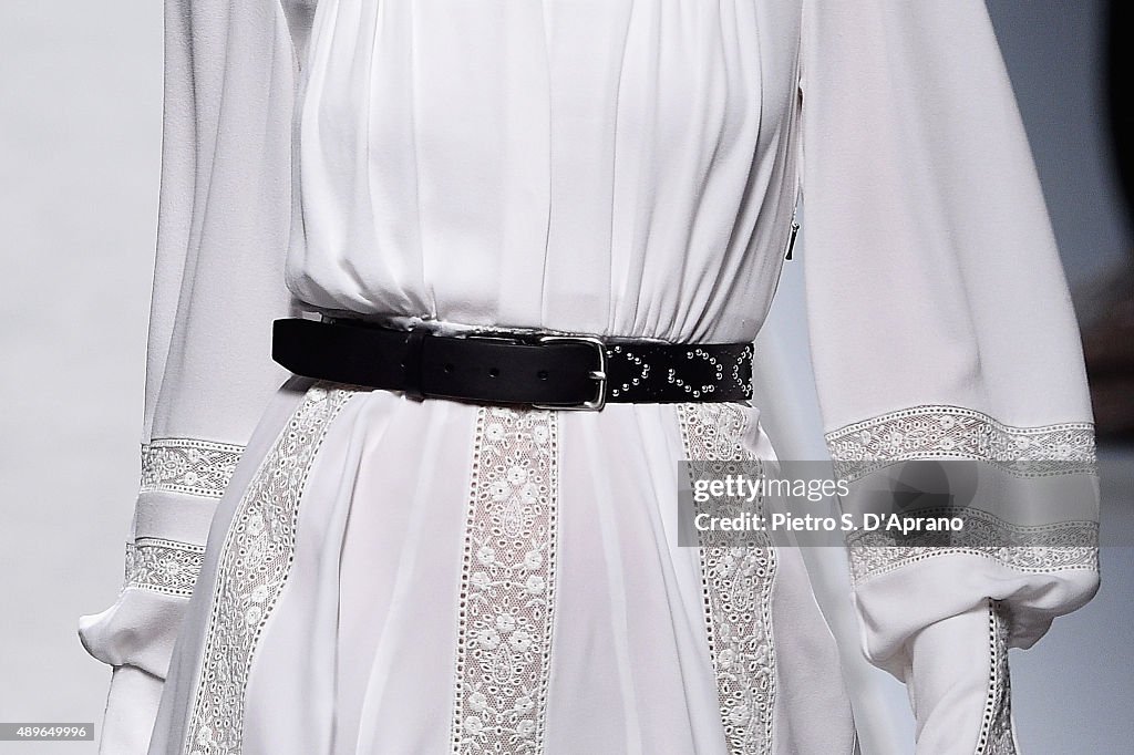 Fay - Front Row - Milan Fashion Week SS16