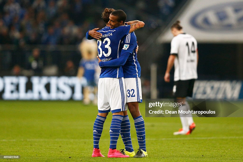 FC Schalke 04 v Eintracht Frankfurt - Bundesliga