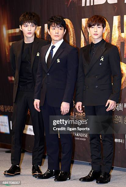 215 Lee Beom Soo Photos and Premium High Res Pictures - Getty Images