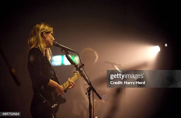 Ellie Rowsell of Wolf Alice performs at Southampton Guildhall on September 23, 2015 in Southampton, England.