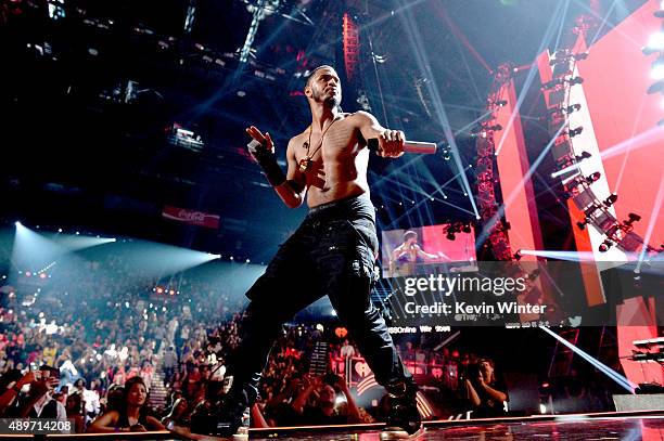 Singer Trey Songz performs at the 2015 iHeartRadio Music Festival at the MGM Grand Garden Arena on September 19, 2015 in Las Vegas, Nevada.