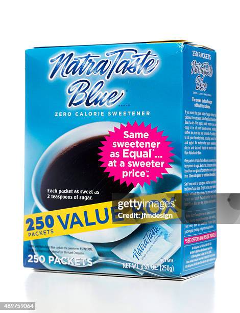 natrataste blue 250 packets value box - aspartame stock pictures, royalty-free photos & images