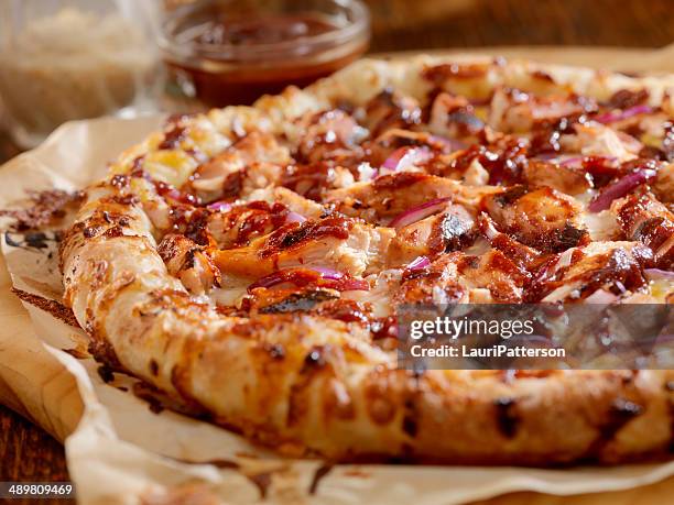 bbq chicken pizza - bbq chicken stock pictures, royalty-free photos & images