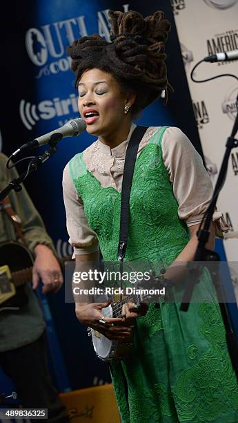 Recording Artists Valerie June performs at the Americana Music Association 2014 Award Nominees Announcement at SIRIUS XM Studio on May 12, 2014 in...