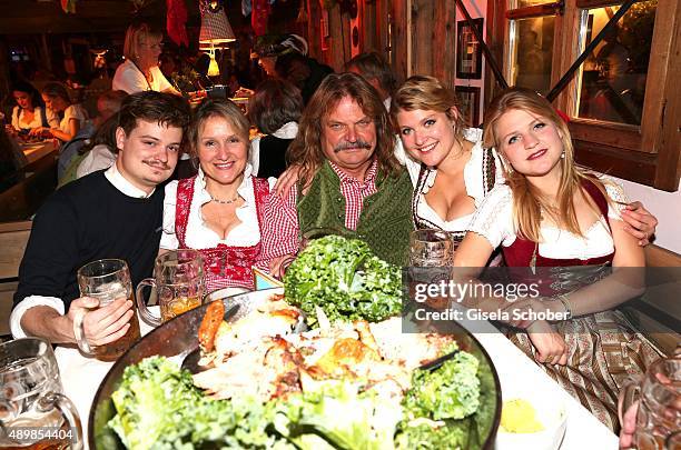 Leslie Mandoki with his wife Eva his son Gabor daughter Lara and daughter Julia Mandoki during the Oktoberfest 2015 at Kaeferschaenke at...